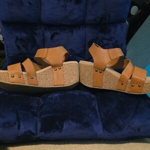 Bella Vita Brown Cork Wedges